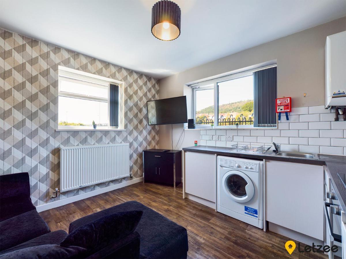 110 Fabian Way * Swansea